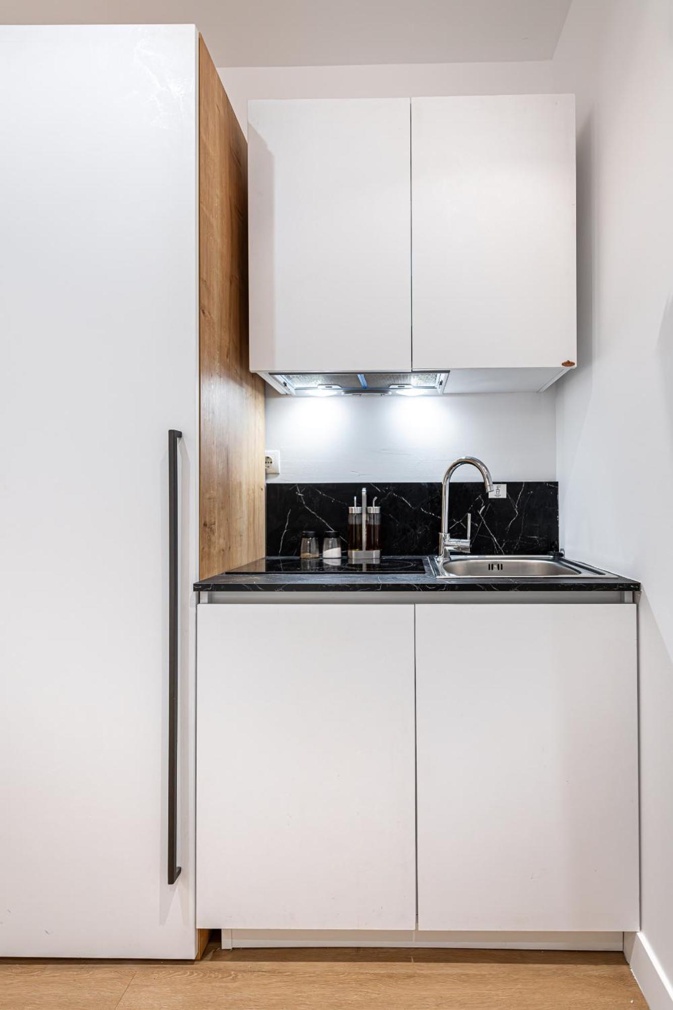 Kriel Suites By Liv Homes 아테네 외부 사진