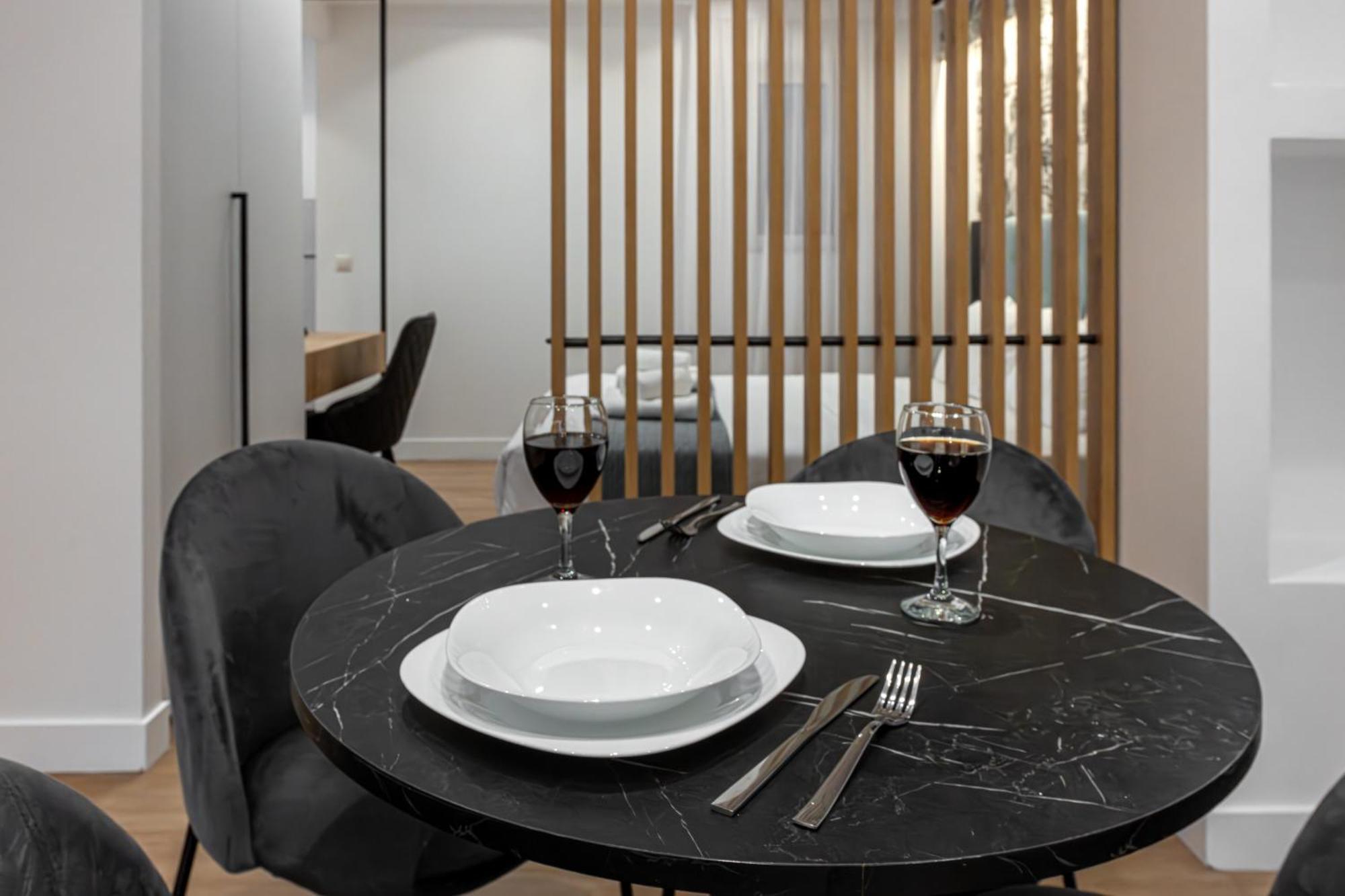 Kriel Suites By Liv Homes 아테네 외부 사진